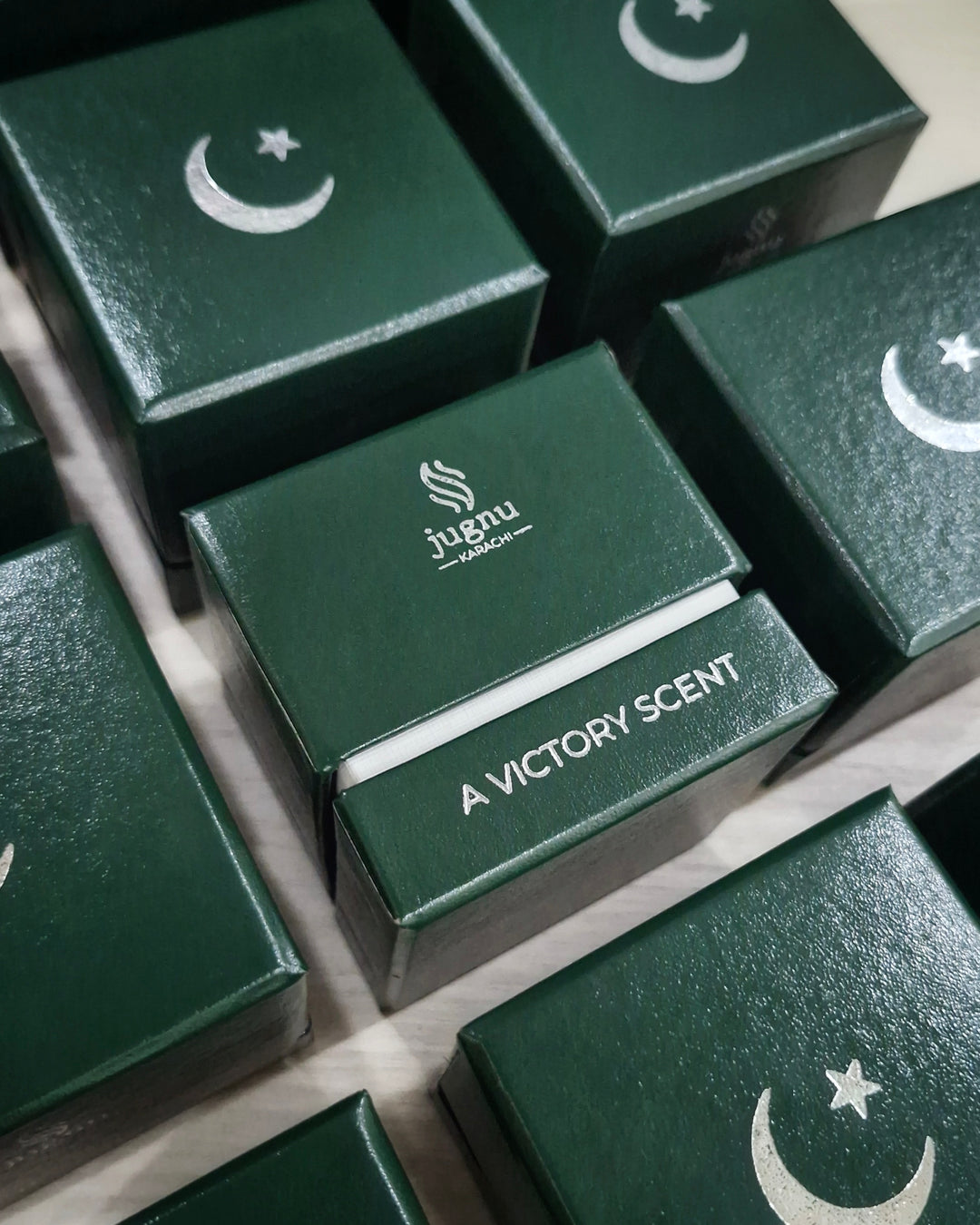 Sitaron Se Agay - Limited Edition Victory Candle